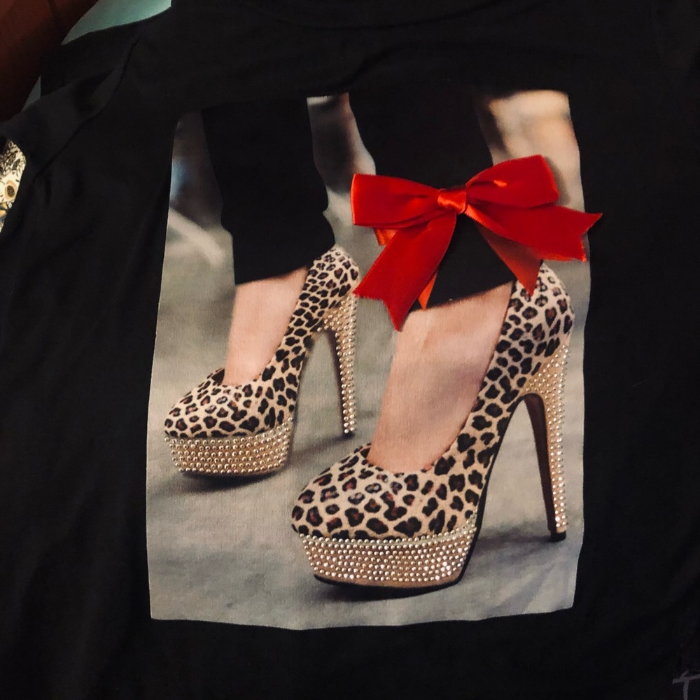 NWOT Glamorous Fashionista Leopard Heels Shirt